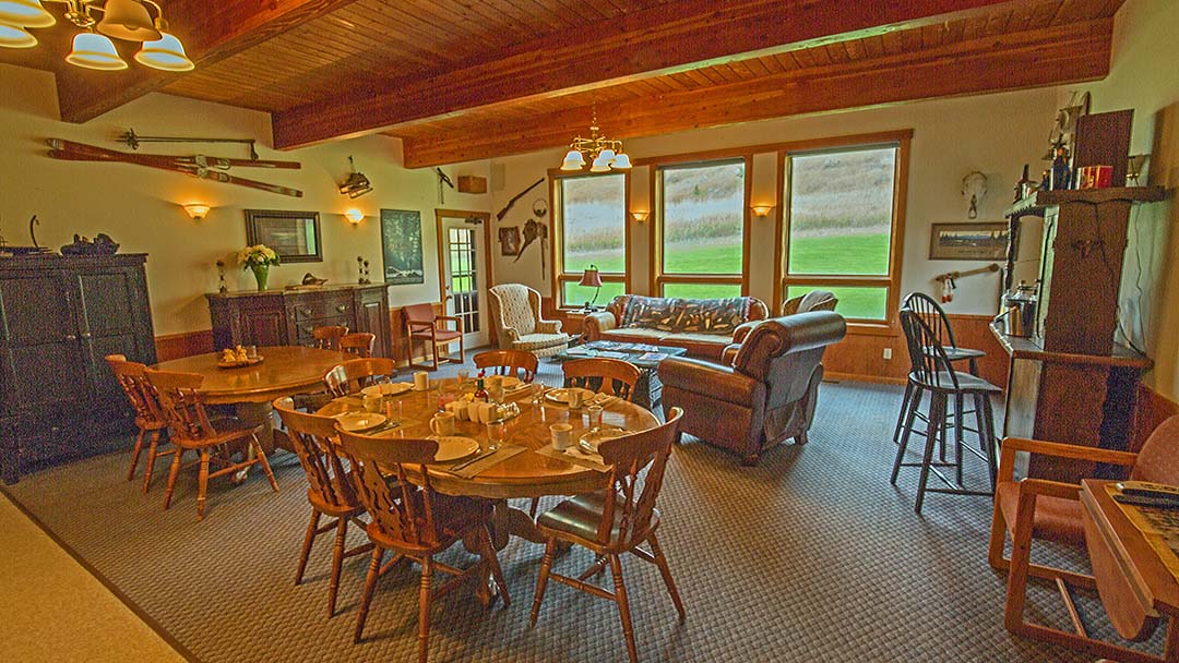 missouri-riverside-lodge-dining-room